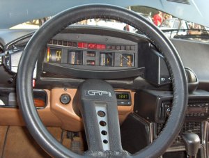 Citroen_CX_dashboard.JPG